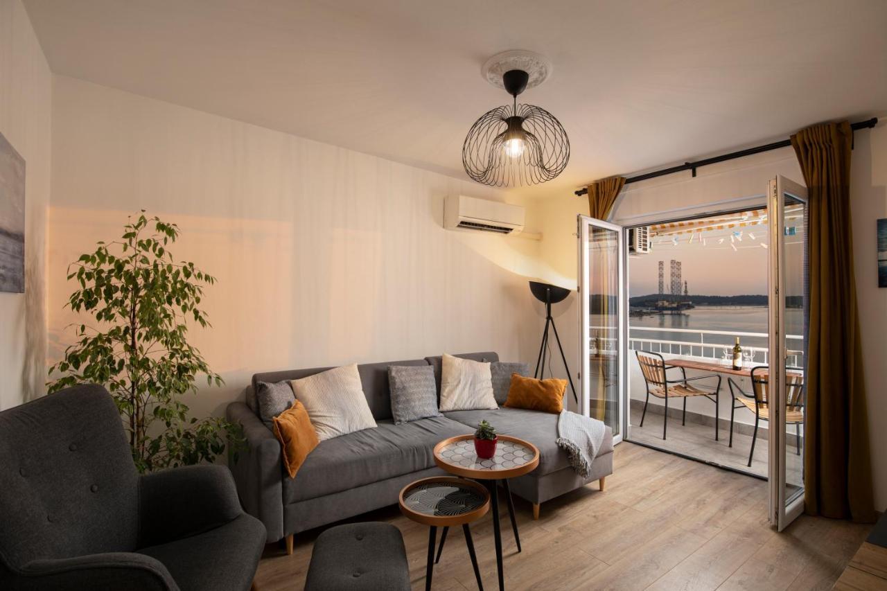 Top floor sunset apartment PUY Eksteriør bilde